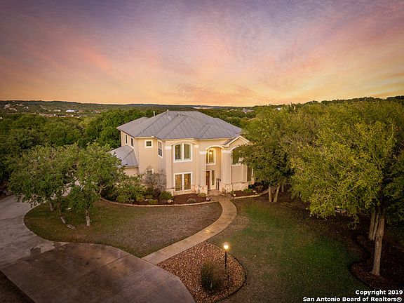 3rd image of 161 High Valley Dr