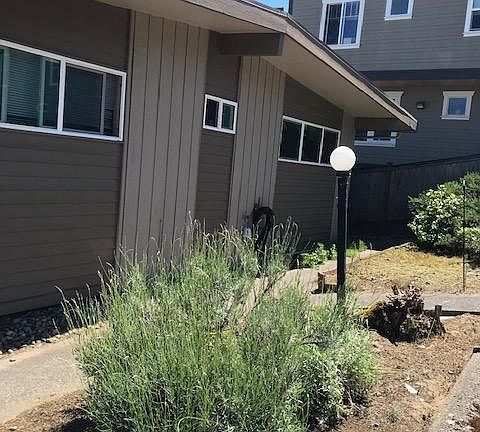 3rd image of 3233 21st Ave W #3233