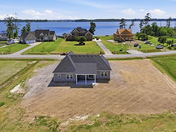 2nd image of 492 Pointe Vista Drive