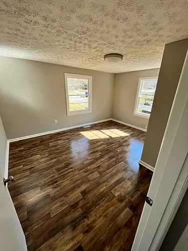 1701 Catherine Dr Photo 1