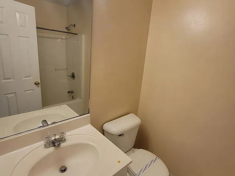 1063 Waltons Pass — Photo 32