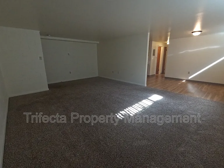 1100 Hays St #10 — Photo 7