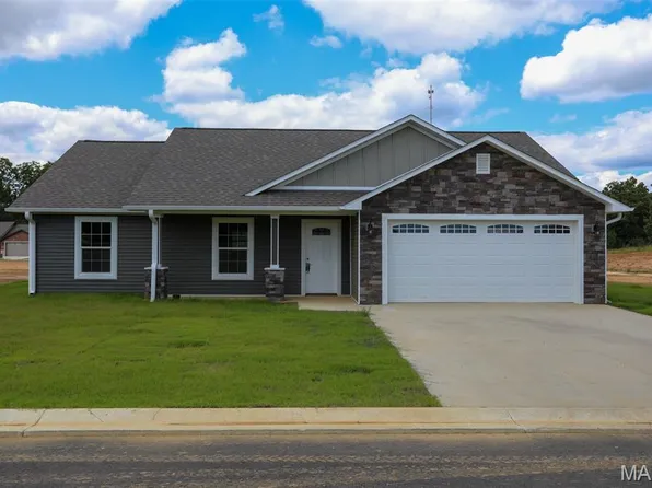 217 Gucci Dr, Poplar Bluff, MO 63901