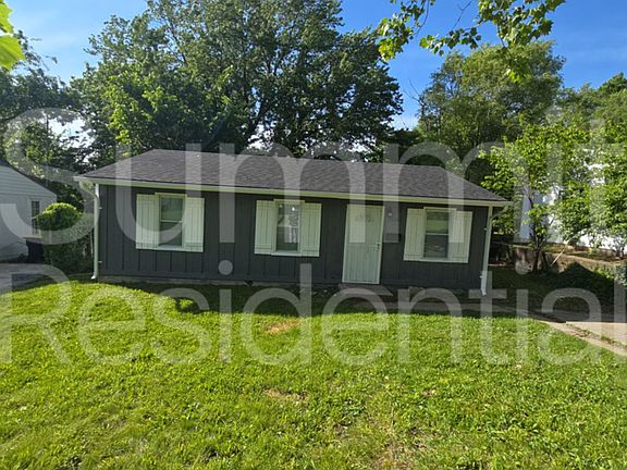 2nd image of 5636 E 40th St