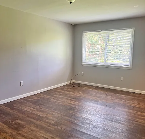 27 E Main St #D — Photo 6