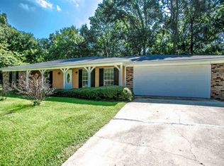 102 Roanwood Ct, Clinton, MS 39056