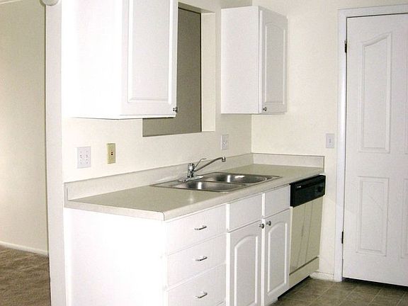 3rd image of 3532 S 300 E APT E