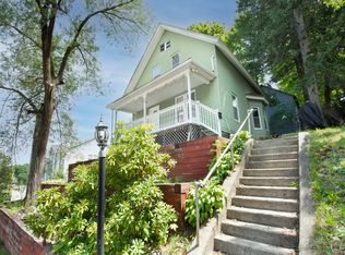 7 Clarence St, Worcester, MA 01605