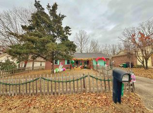 10 Foxgrove Ln, Sherwood, AR 72120