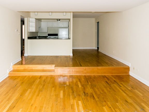 5th image of 1220 Lasalle St #3D