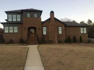 1094 Lake Crest Dr, Hoover, AL 35226