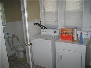 4th image of 1235 Wilson Dr