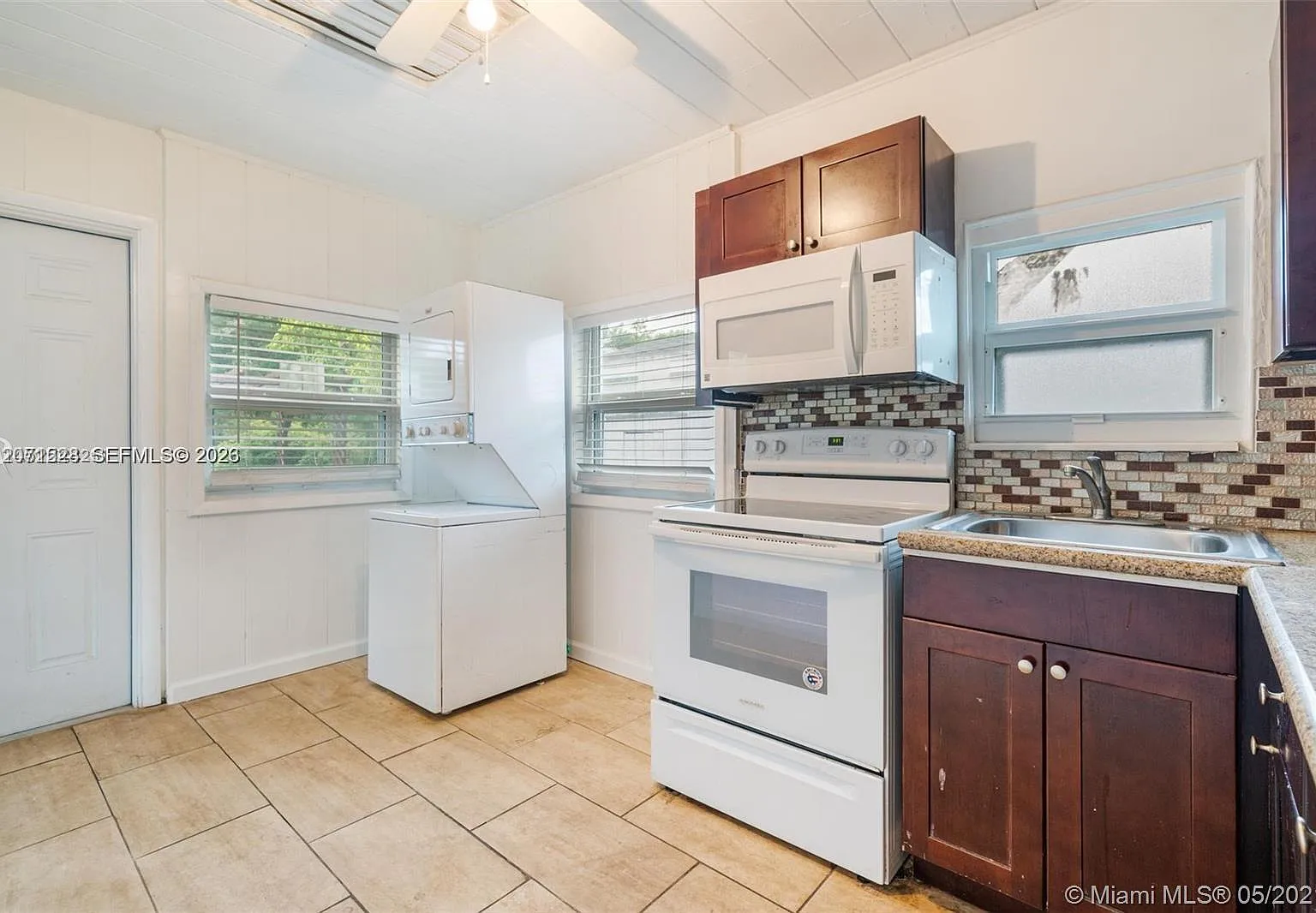 Pinewood Park Pl Amd 2nd — Photo 3