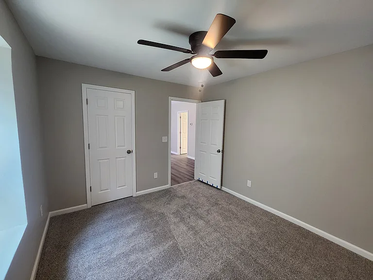 515 S 20th St #B — Photo 18