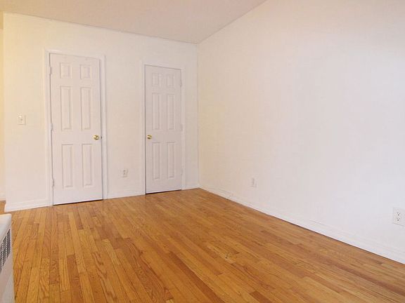 3rd image of 52-27 35th St #B1