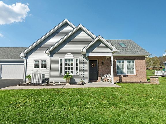 2nd image of 107 White Fox Ct