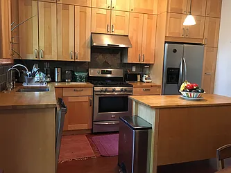 Rented by Alexandra Ferguson, LREB