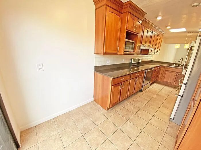 6032 Montgomery Cor — Photo 7