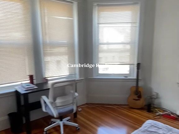 3rd image of 64 Hemenway St APT 28-T