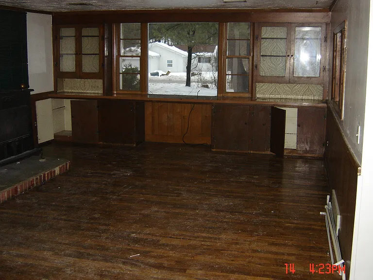 1952 N Hope Rd — Photo 16