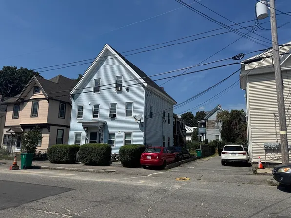 72 3rd St, Lowell, MA 01850