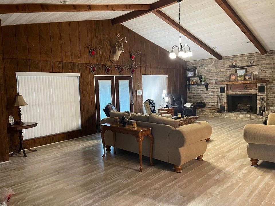 907 W Lucille St, Hebbronville, TX 78361 MLS 415121 Zillow