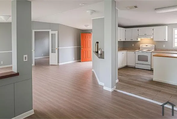 4 bed — Photo 2