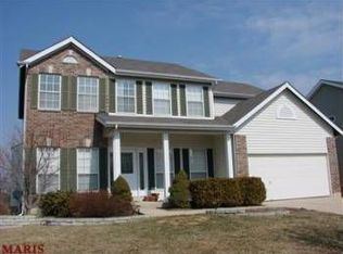 614 Thornridge Dr, O'Fallon, MO 63368