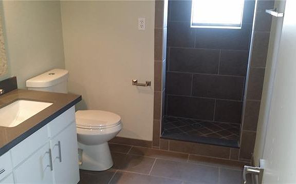 3rd image of 1522 Mayfield Ave
