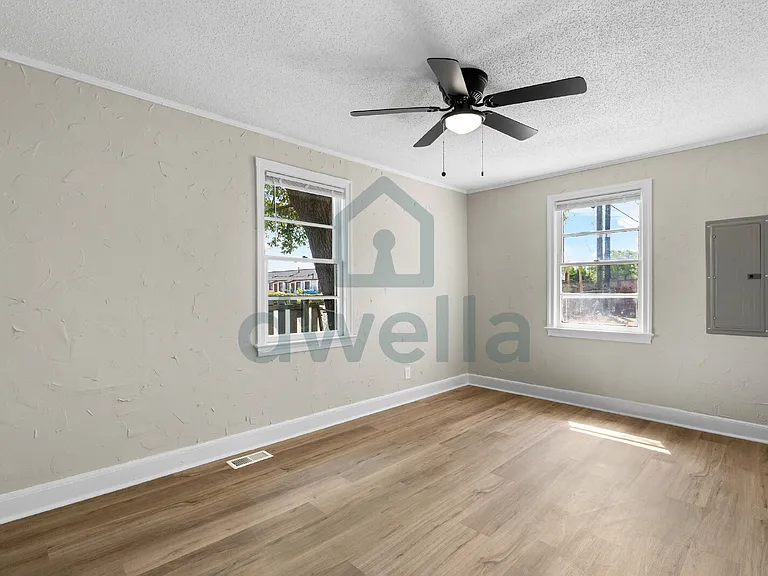 1611 Holland St — Photo 12
