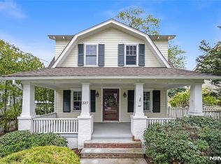 337 N Pleasant Ave, Ridgewood, NJ 07450