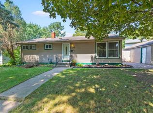 2163 Hawthorne Ave E, Saint Paul, MN 55119