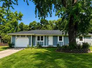 712 Evergreen Ave, Nixa, MO 65714