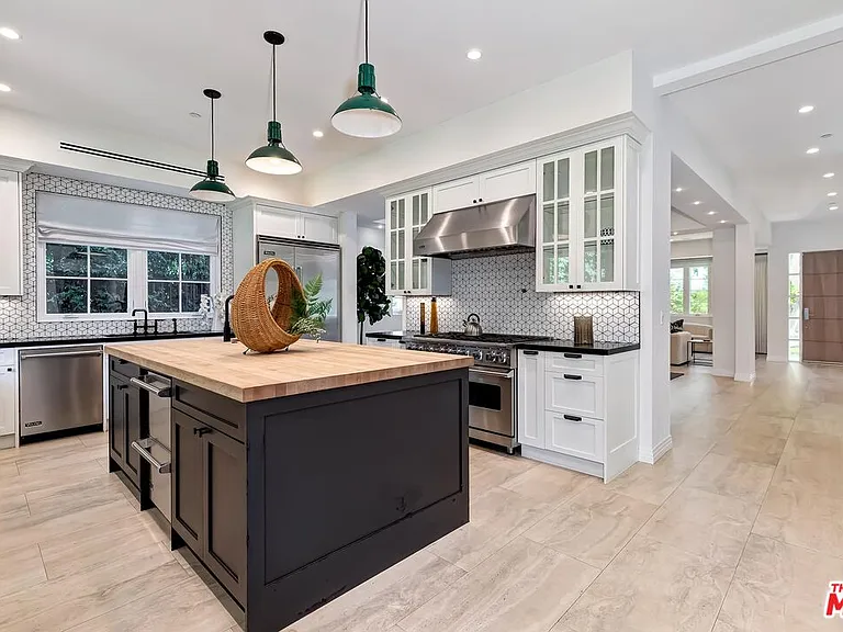 9767 Monte Mar Dr — Photo 20