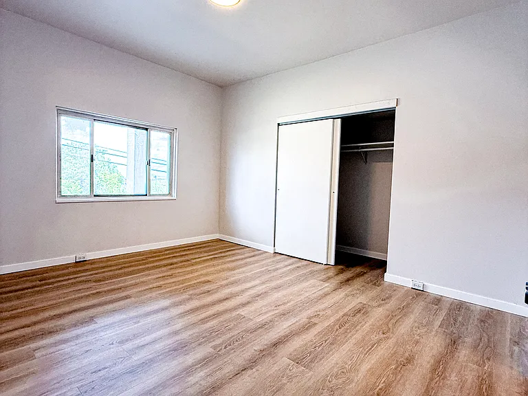 1404 Wareman Ave #2 — Photo 7