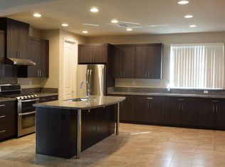 612 Montage Cir, East Palo Alto, CA 94303
