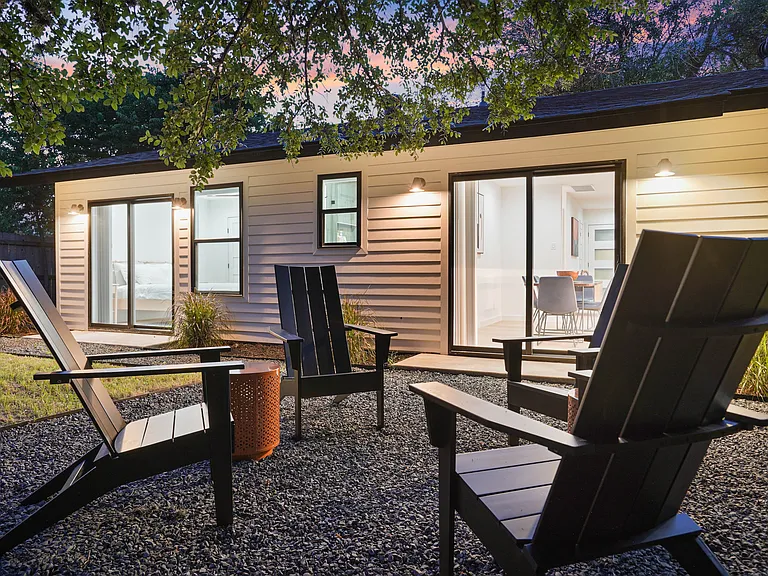 2304 Aldford Dr — Photo 26
