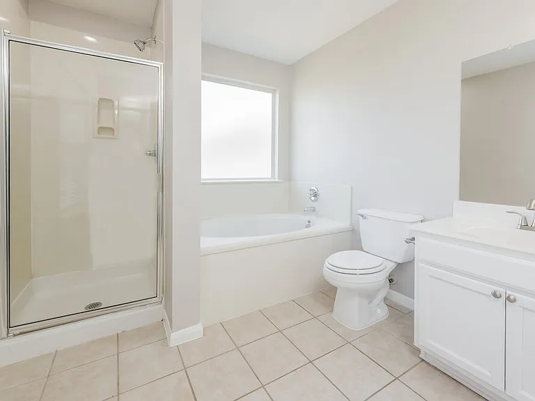 3330 Legends Mill Dr — Photo 16