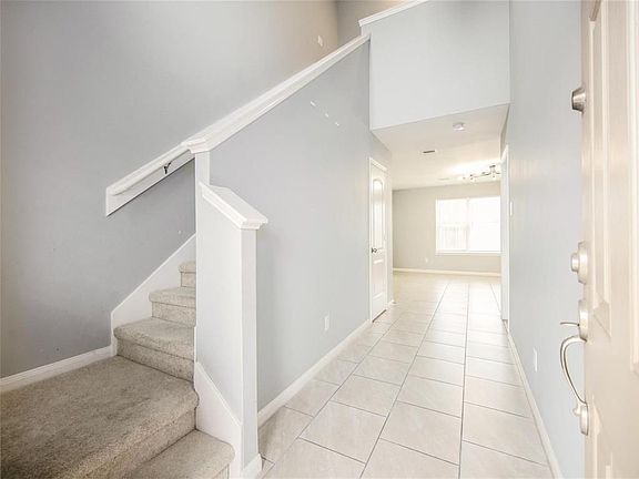 2nd image of 2311 Tracy Ln