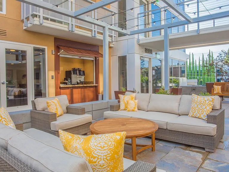 The Arroyo Residences — Photo 52