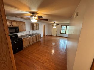 8101 Armstrong Ave, Kansas City, KS 66112