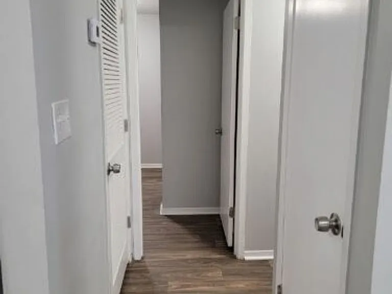 101 Abby Ln — Photo 12