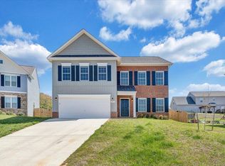 2071 Heys Ln, Vinton, VA 24179