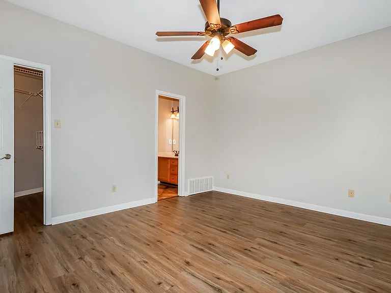 15 Austin Cir — Photo 11