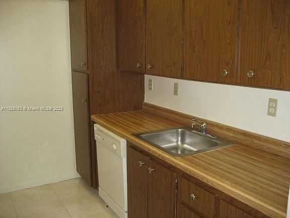 5th image of 10800 N Kendall Dr APT O1