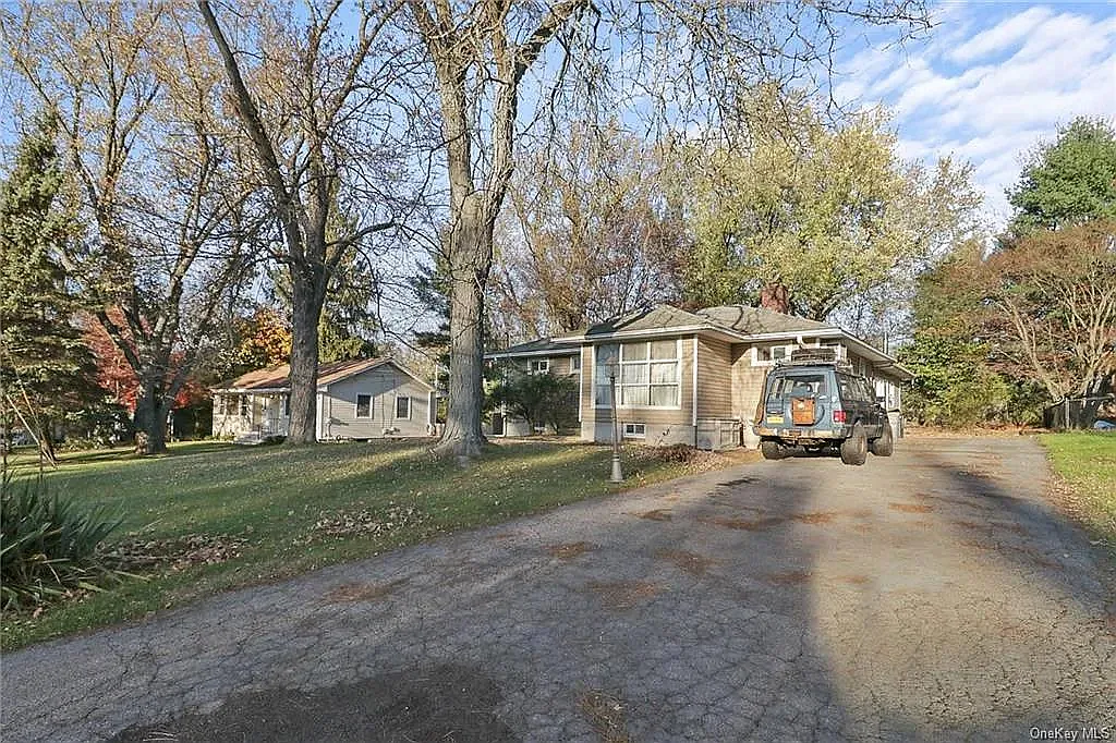 3 bed, 1434 sqft, $3,600 — Photo 3