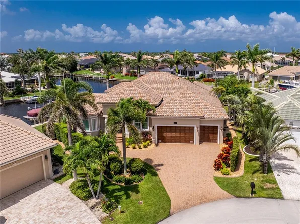 2453 Saint Davids Island Ct, Punta Gorda, FL 33950