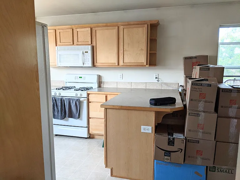 4160 Deemer Rd #201 — Photo 5