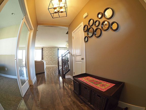 5th image of 1933 W Woodview Dr
