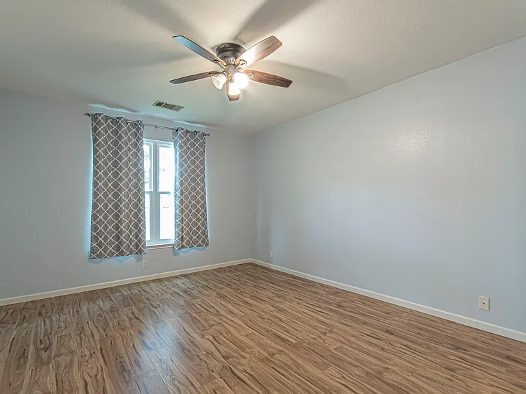 2208 Portwood Bend Cv — Photo 9